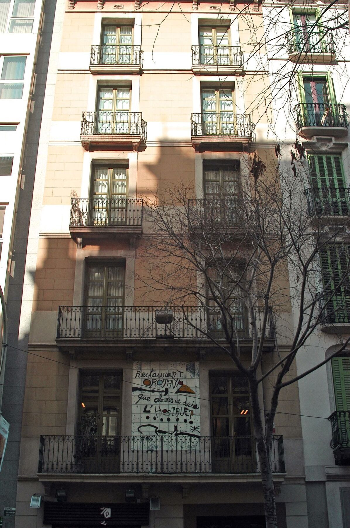 No 335 The Streets Apartament Barcelona